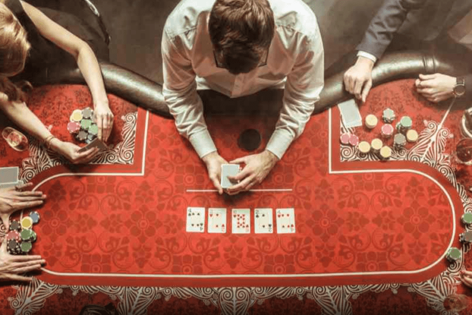 Online Poker vs Live Poker